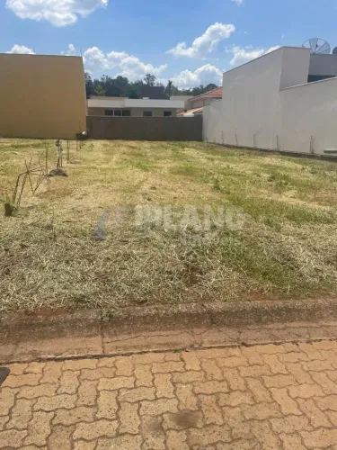 Venda de Terreno / Condomínio na cidade de São Carlos