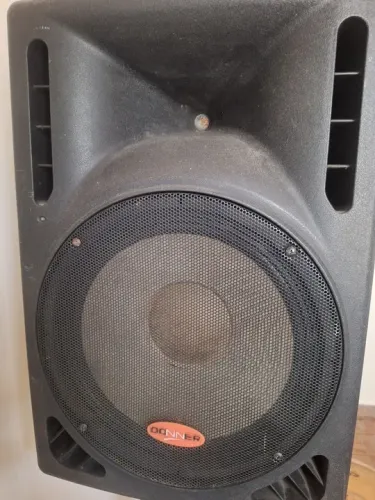 Caixas ativas amplificadores