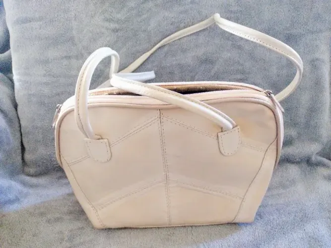bolsa bege gelo alça curta