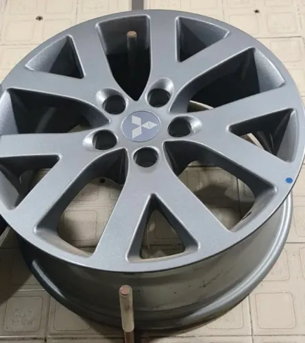 01 roda aro 17 Mitsubishi TR-4