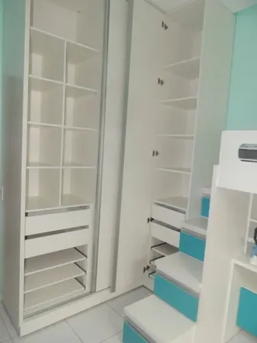 Closet e Roupeiros em MDF
