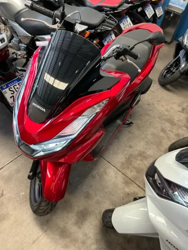 PCX 160 2025 baixo km Vitória motors leia o anúncio