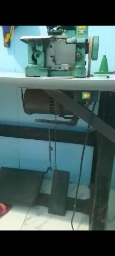 Vendo máquina overlock