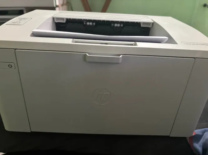 Impressora HP LaserJet Pro M102w