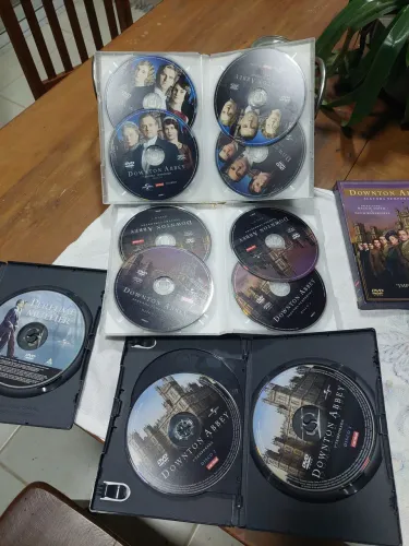 Coleção Downton Abbey e Perfume de Mulher em DVD