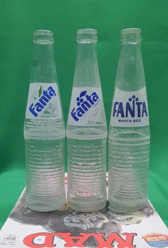 Garrafas de Fanta Antigas - Colecionador 3un