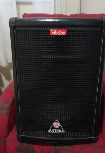 Vendo caixa de som ativa antera