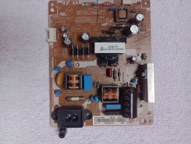 Placa fonte TV Samsung un32eh4000g