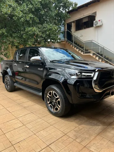 Toyota Hilux CD SRX Plus 4X4 2.8 TDI Die. Aut. 2024