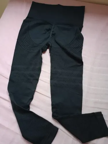 Calça Legging levanta bumbum, tamanho M 