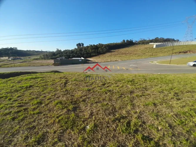 Lote à venda no Portal dos Lagos - Jundiaí 420 m²