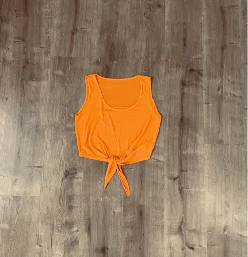 Cropped laranja tam M com amarração na frente