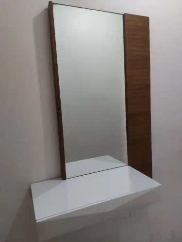 Painel conjunto de espelho e gaveta