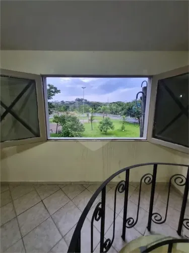 Sobrado comercial para alugar com 2 quartos em Jardim Marco Antônio, Sorocaba - SP