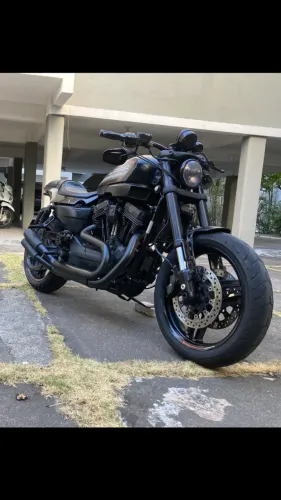 Harley Davidson única e esportiva .