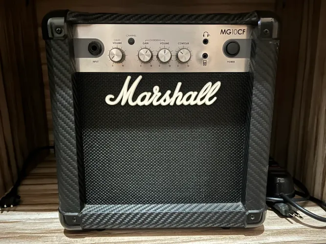 Amplificador Marshall mg10cf