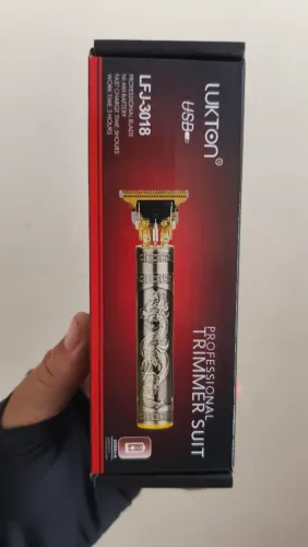 Máquina de Aparar Barba Profissional LUKTON LFJ-3018