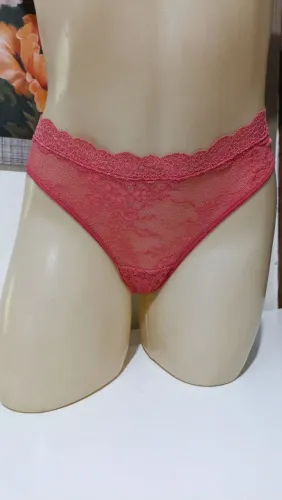 Calcinha de renda DeMillus