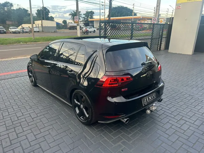 Volkswagen Golf GTI 2.0 TSI 220cv Aut. 2017