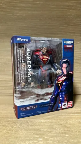Action Figure Superman Injustice SH Figuarts