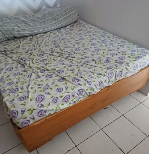 Cama Box em Madeira Maciça Impecável Desapego Real Muito Abaixo do Valor