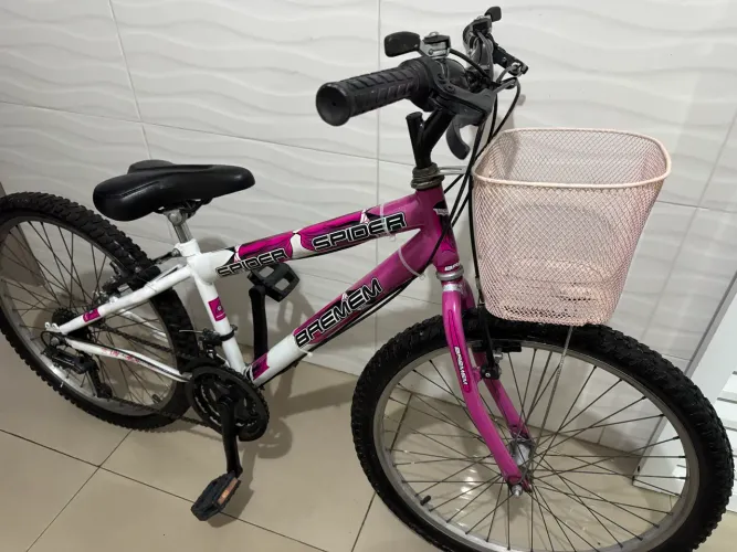 Bicicleta infantil aro 24 ótimo estado! Com marchas!