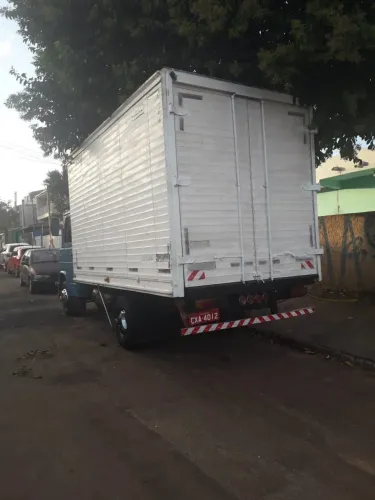 Frete mudanças fretes caminhão baú