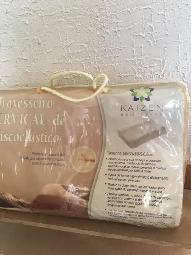 Travesseiro cervical Viscoelástico NASA