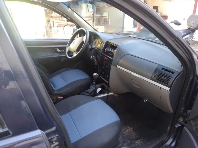 Vendo seina 2005 motor em dia nada mechido