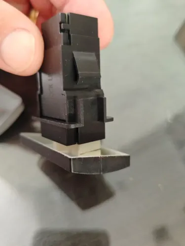 Interruptor de farol de neblina cibie <br>Etios