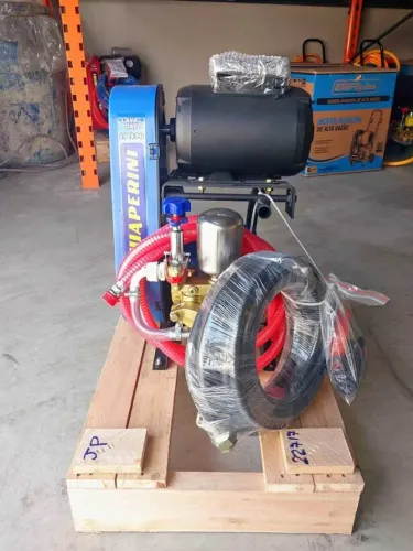  Lavadora para Lava jato Profissional LJ330 2cv C/ Mangueira 10m - Chiaperini (Loja/Nova)