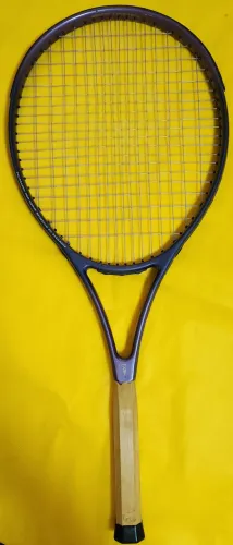 Raquete de tênis Trussardi Sport Modelo TR-750 Futabaya