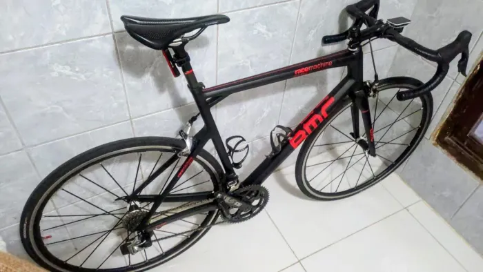 Quadro BMC RM01 de carbono com pintura personalizada, tamanho 55