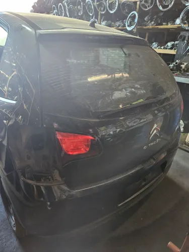 Tampa traseira citroen C3 2014