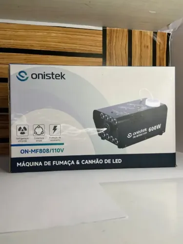 Máquina de fumaça com Canhão de LED