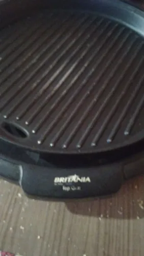 Vendo grill elétrico