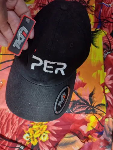 Boné estiloso bonito preto