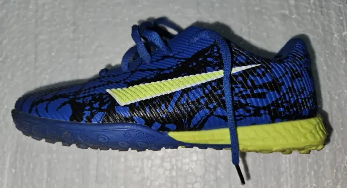 tenis chuteira