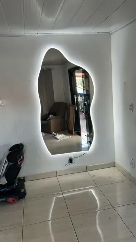 Espelho Decorativo com LED