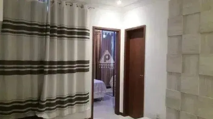 Sala Quarto reformado com vaga no LEBLON