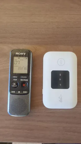 GRAVADOR DE VOZ SONY E ROTEADOR WIFI 4G 