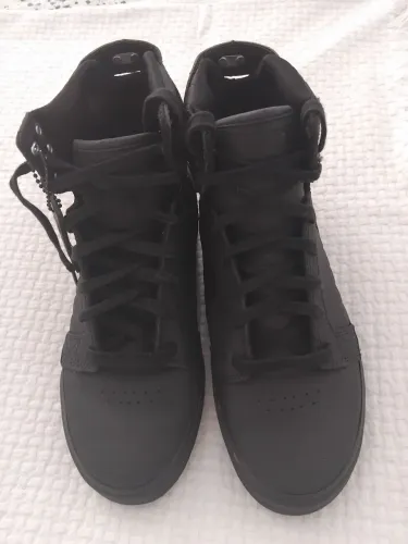 Tenis cano alto Supra -37