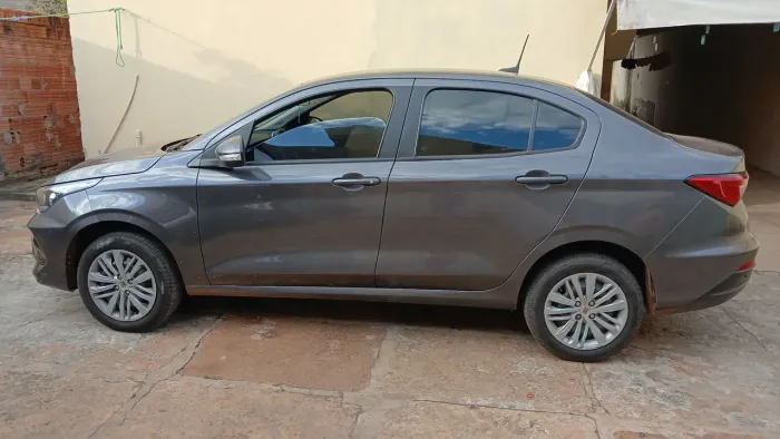 Fiat Cronos Drive 1.0 6V 2024