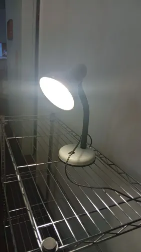 Abajur  retrô   branco 