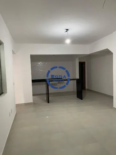 Casa Sobreposta Térrea à Venda