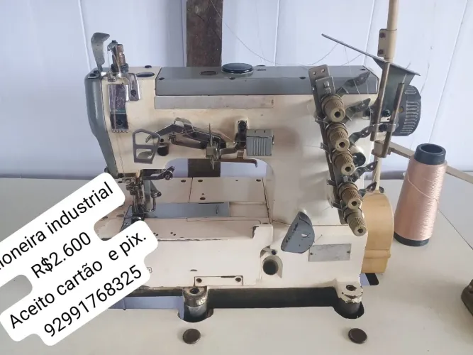 Máquina de costura