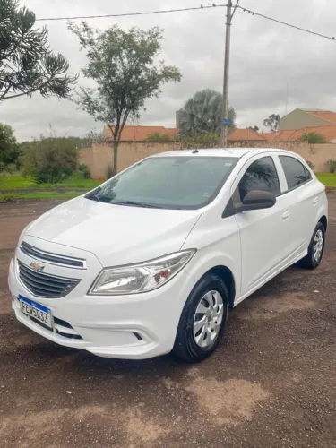 Chevrolet Onix Hatch LT 1.0 8V Flex Power Mec. 4P 2015