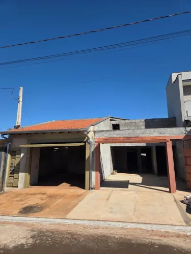 Casa germinada a venda em Pradópolis - SP