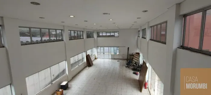 Locação Prédio Comercial de 1.350m2, 02 elevadores, vasto estacionamento no Jabaquara