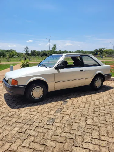 Ford Escort GL 1.6i / 1.6 (álcool) 1987